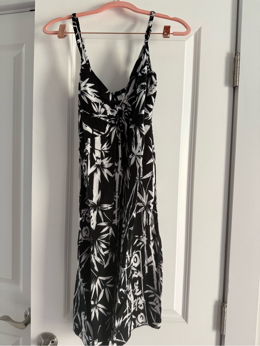 Island Planet Black & White Floral Maxi Dress